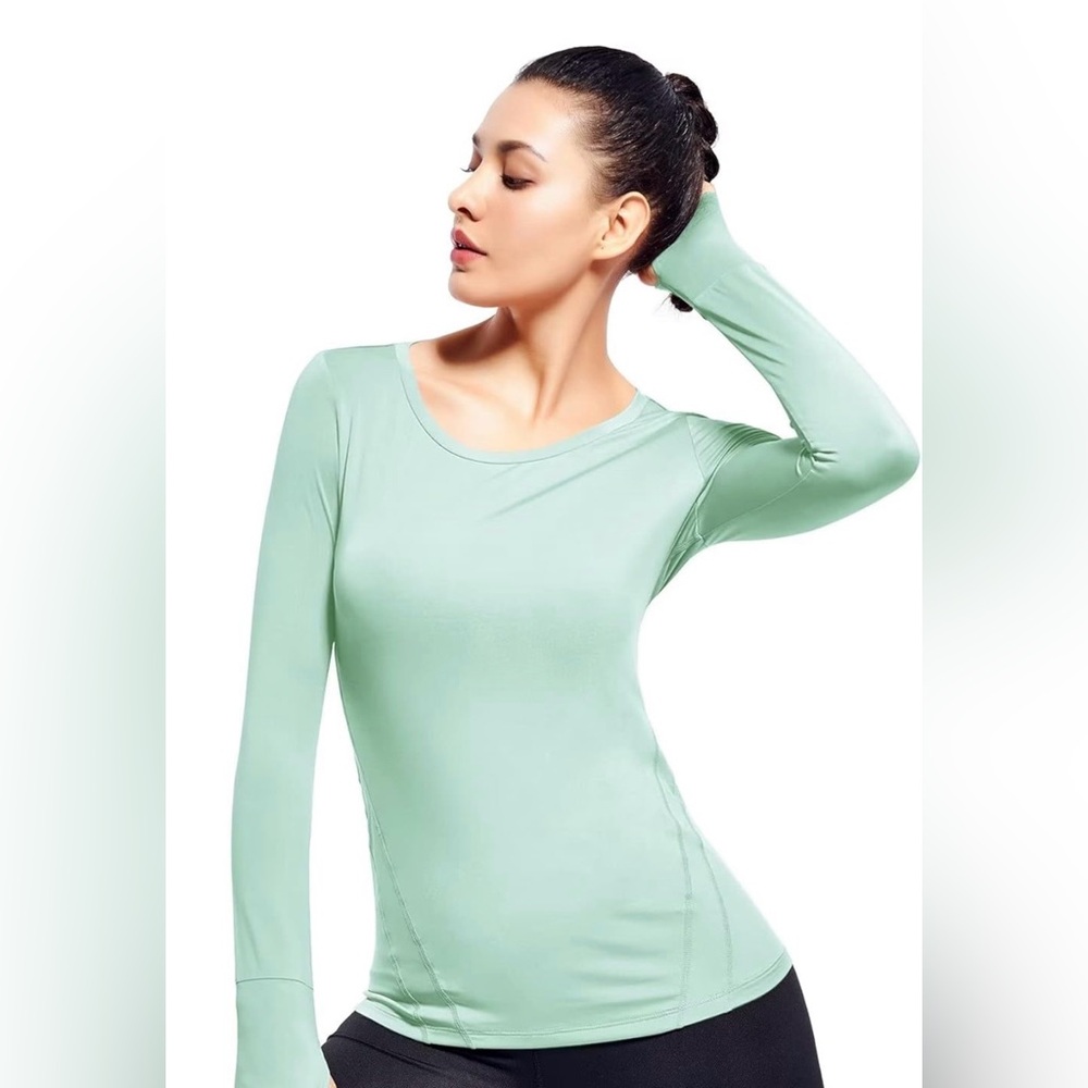NWT Yogalicious Activewear Long Sleeve Top in  Heather Tanager Turquoise Size 1X